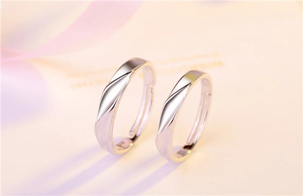 结婚戒指和求婚戒指的区别 有哪些不同的地方呢