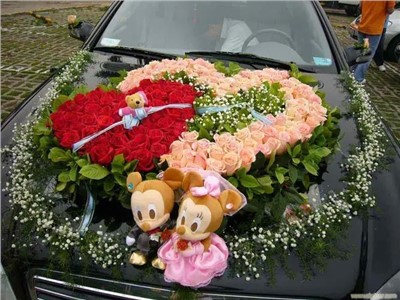 结婚婚车最合适用什么做头车