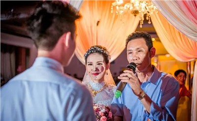 父亲在儿子婚礼致辞惊艳全场 父亲婚礼致辞