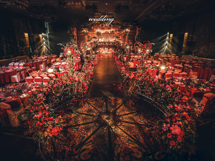 红金色 . 盖茨比